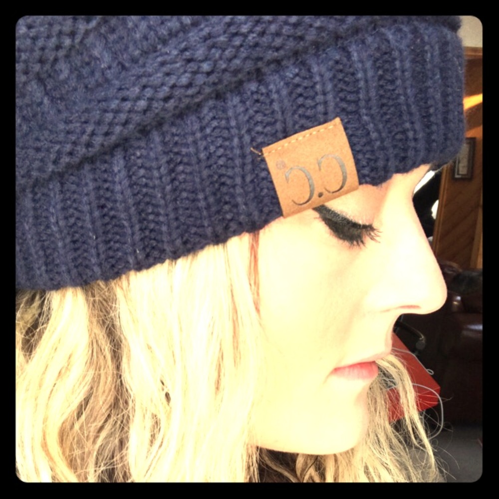 NEW Warm & Cute CC Beanie